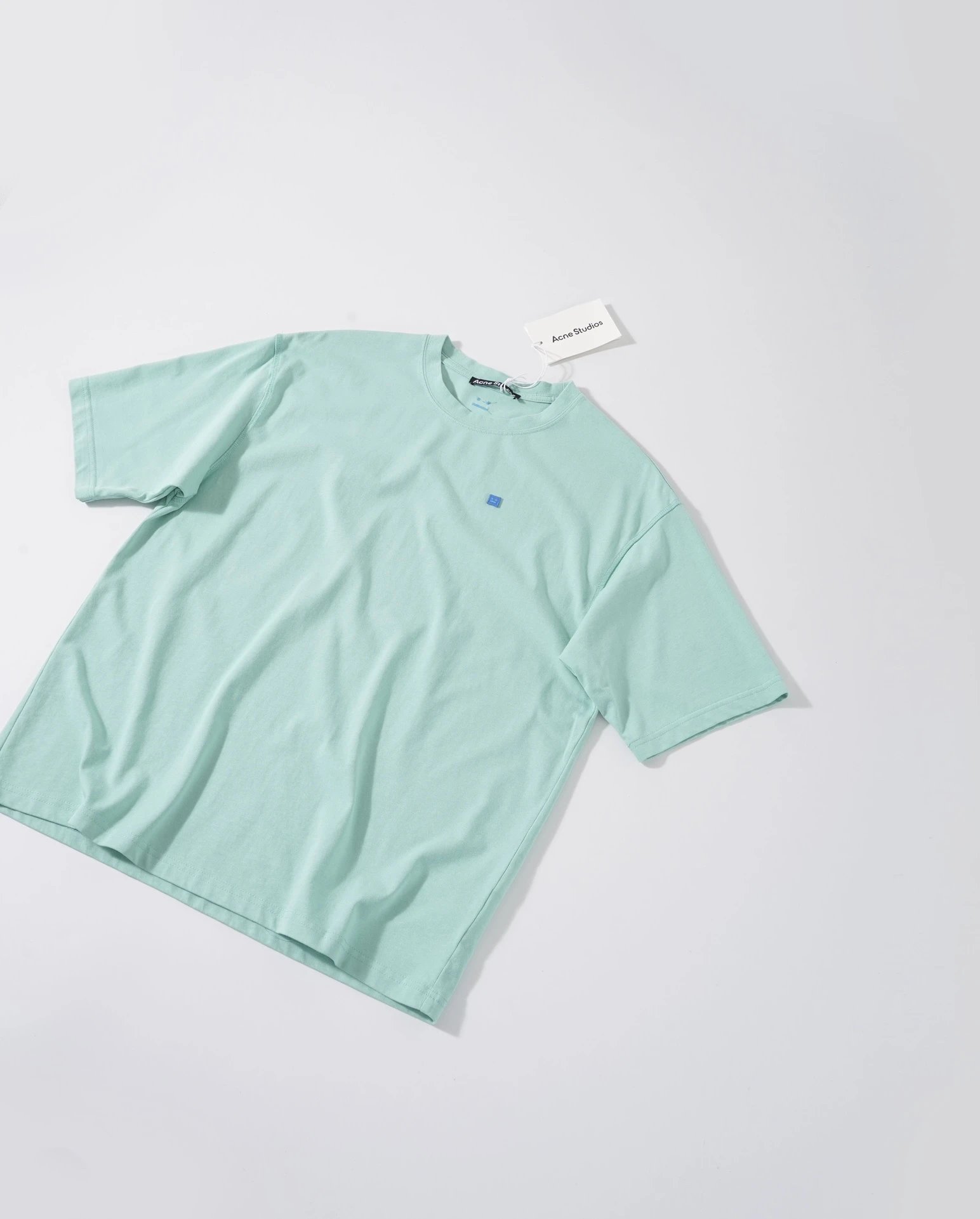 8 green