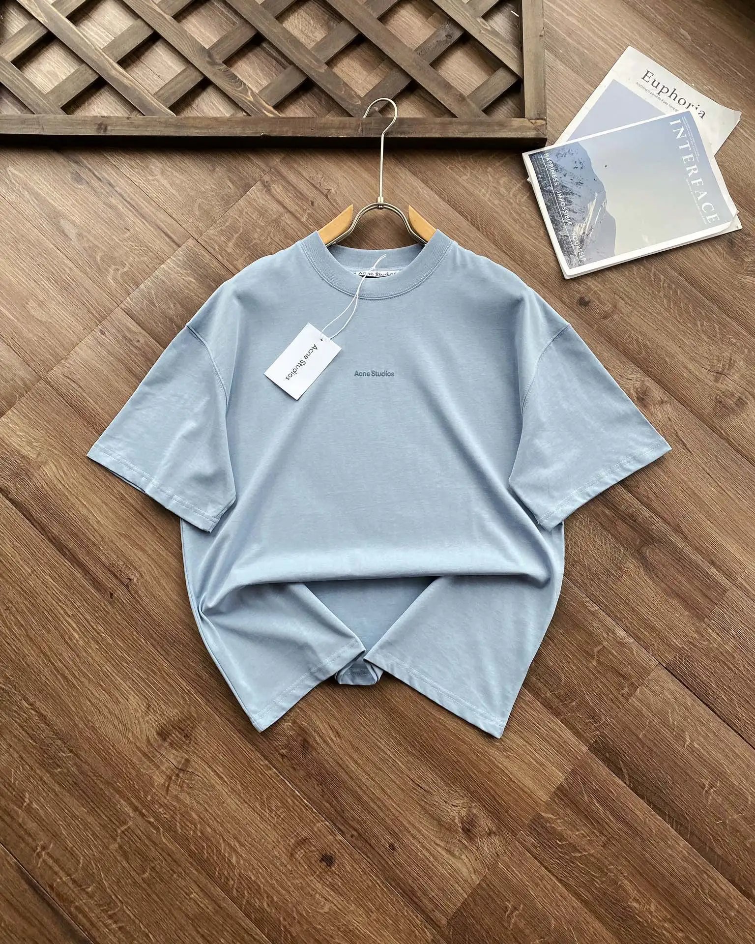 28 Light Blue