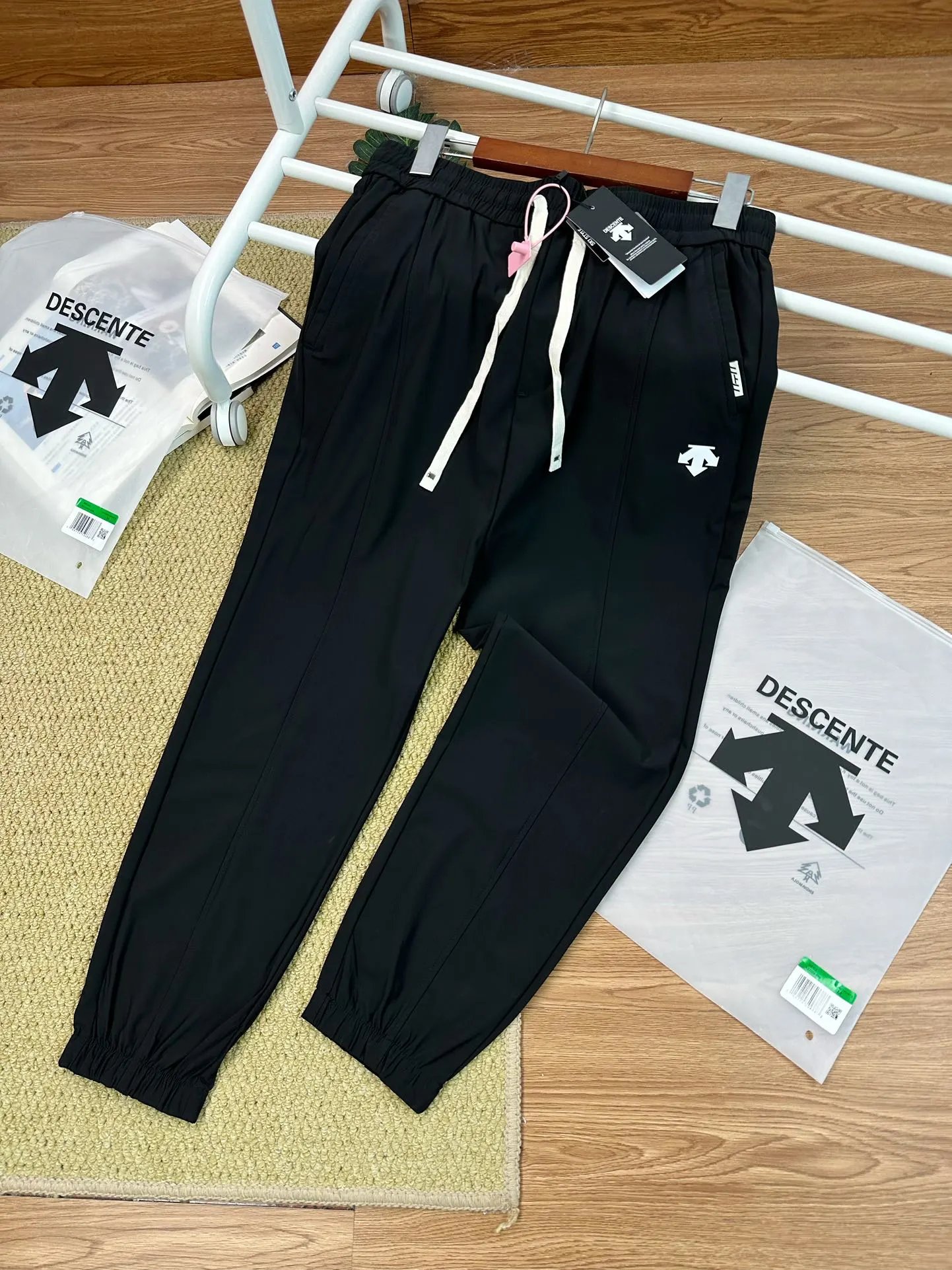 23 black