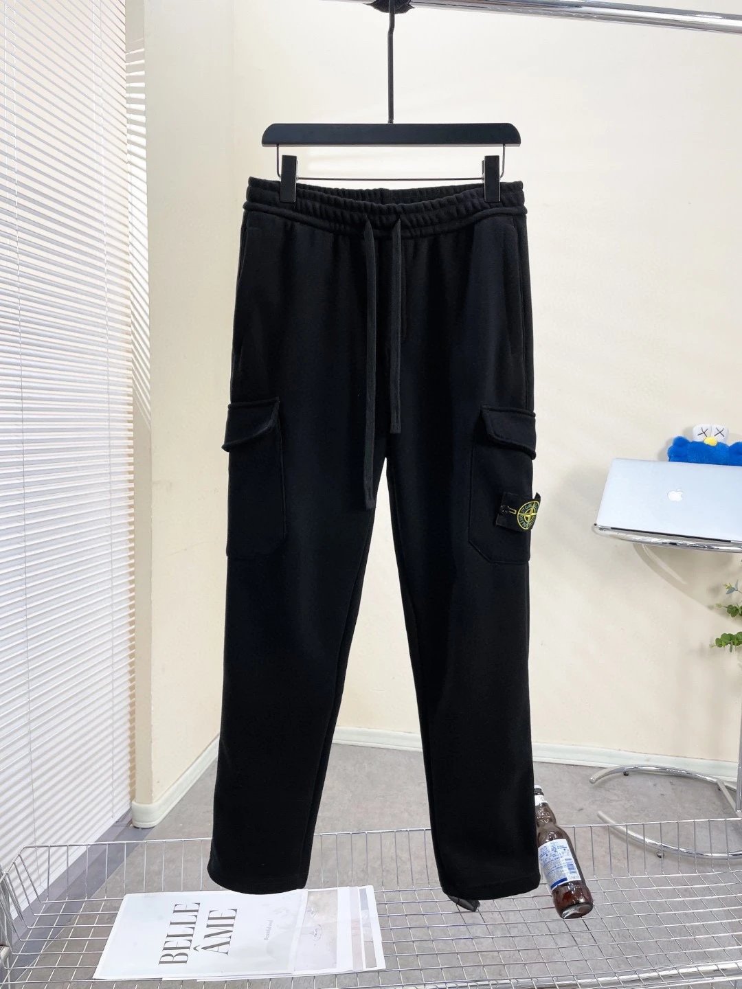 11 black