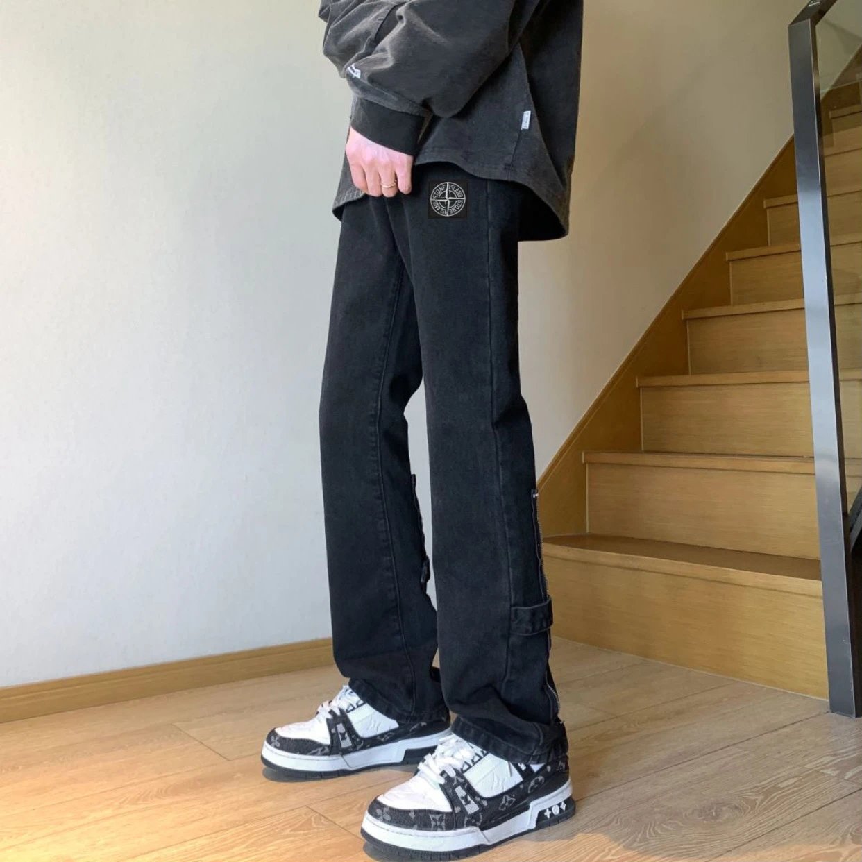 18 black