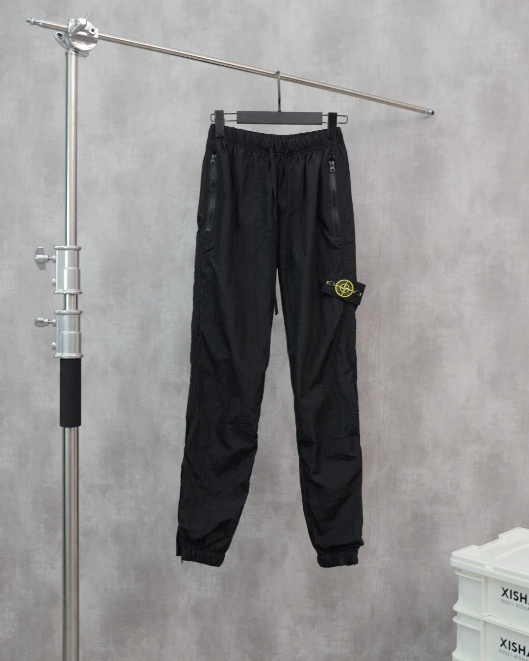 20 black