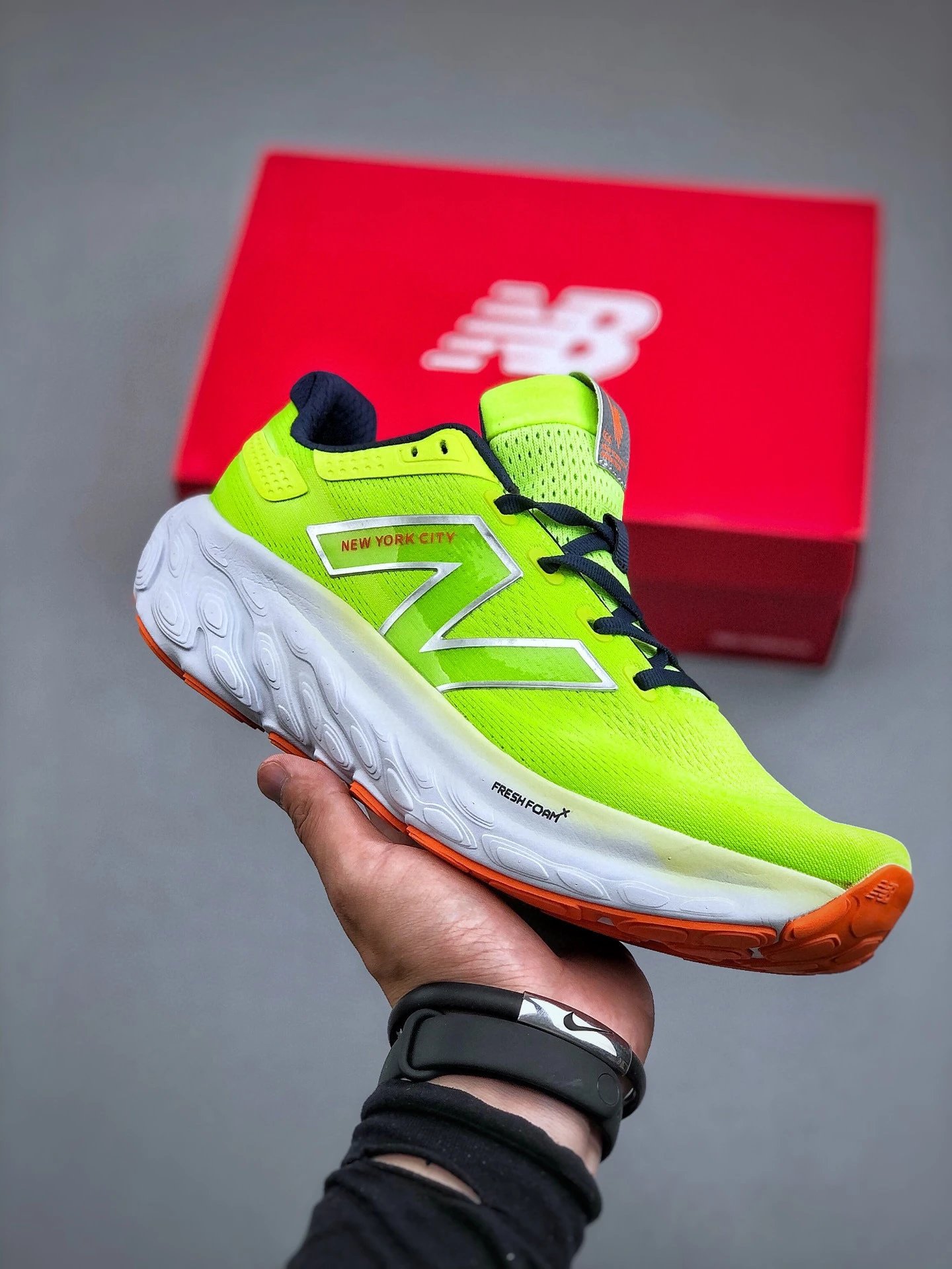 34 green