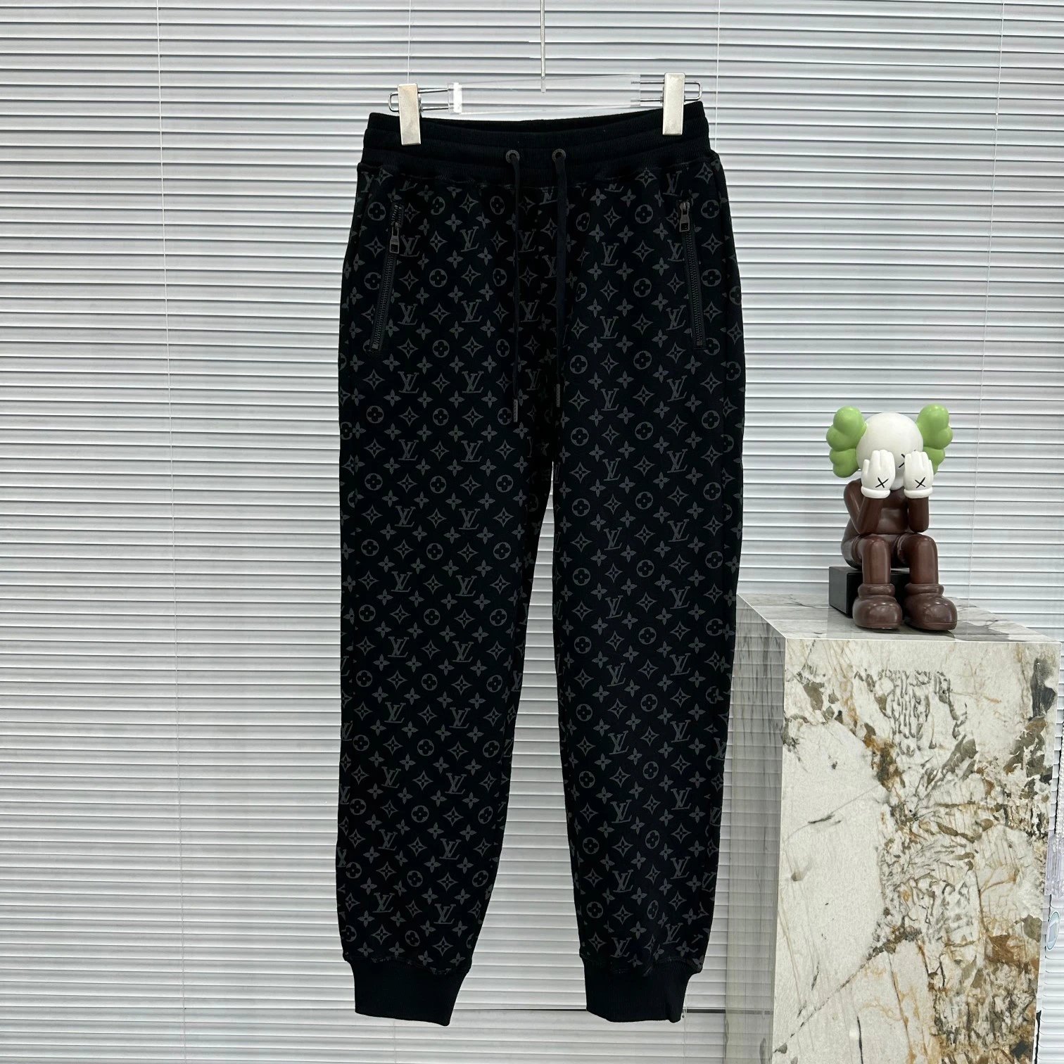 14 black