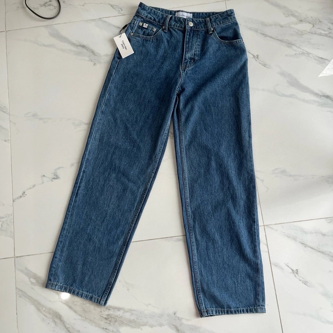 27 blue