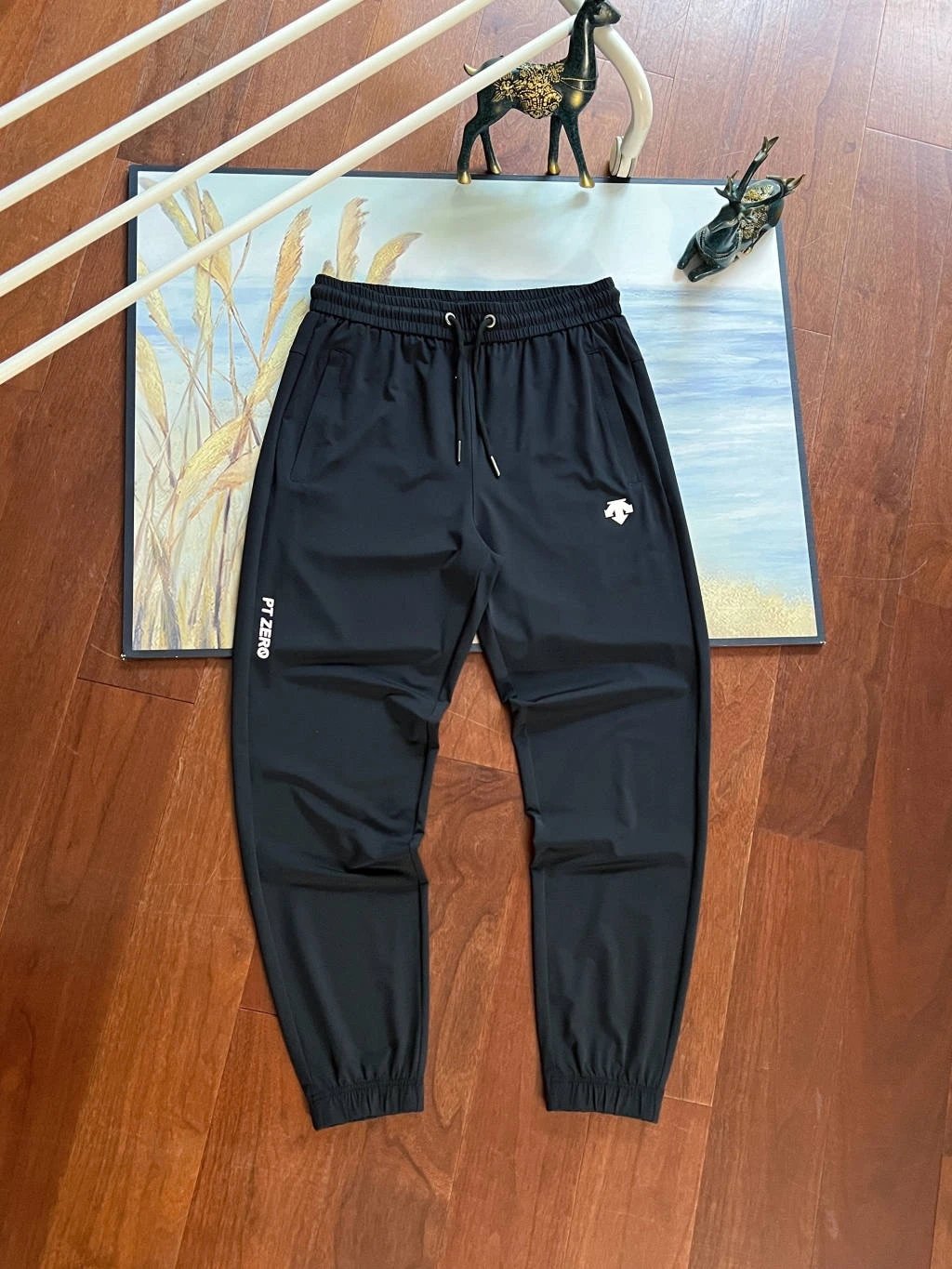8 black