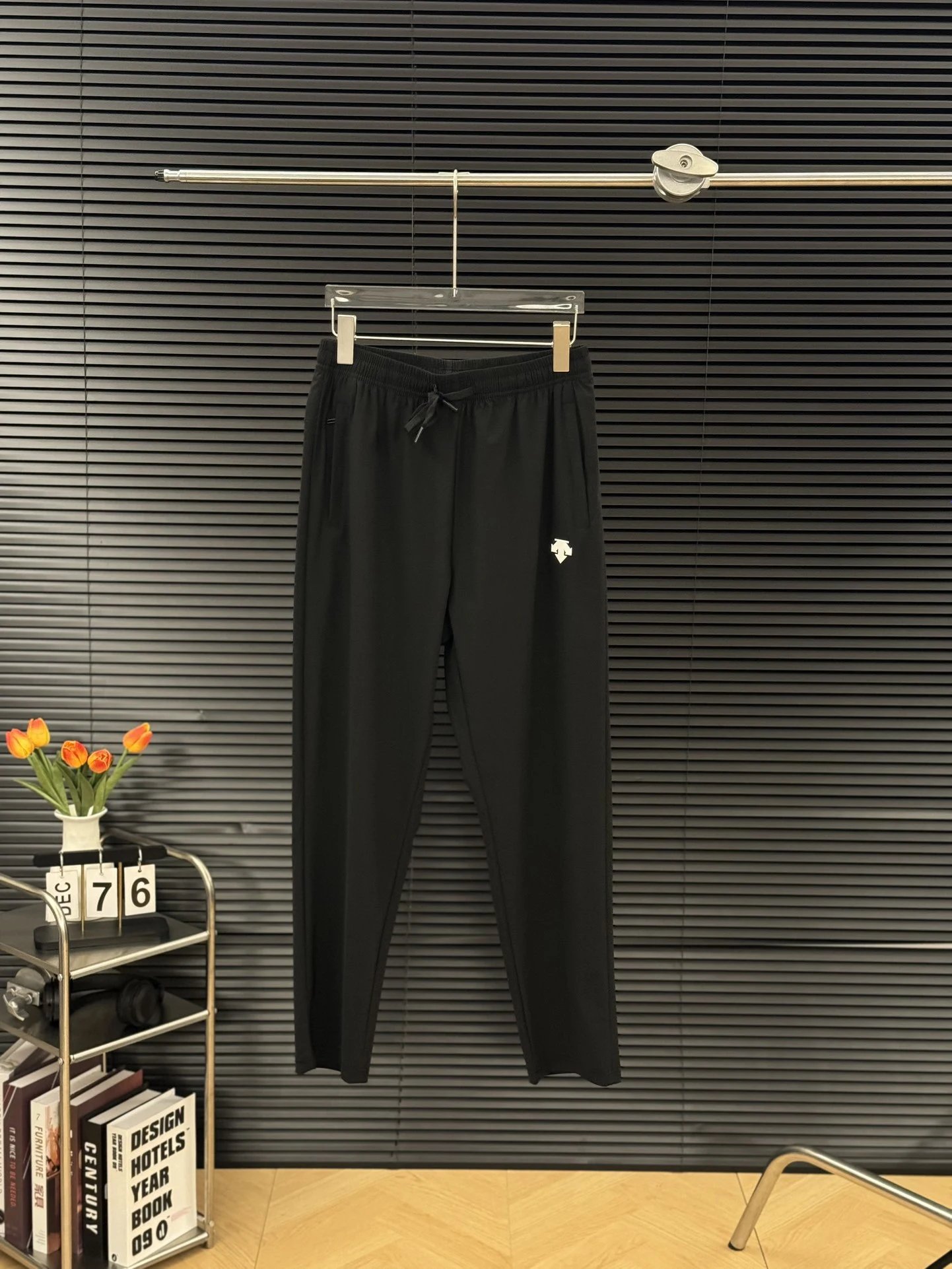 14 black