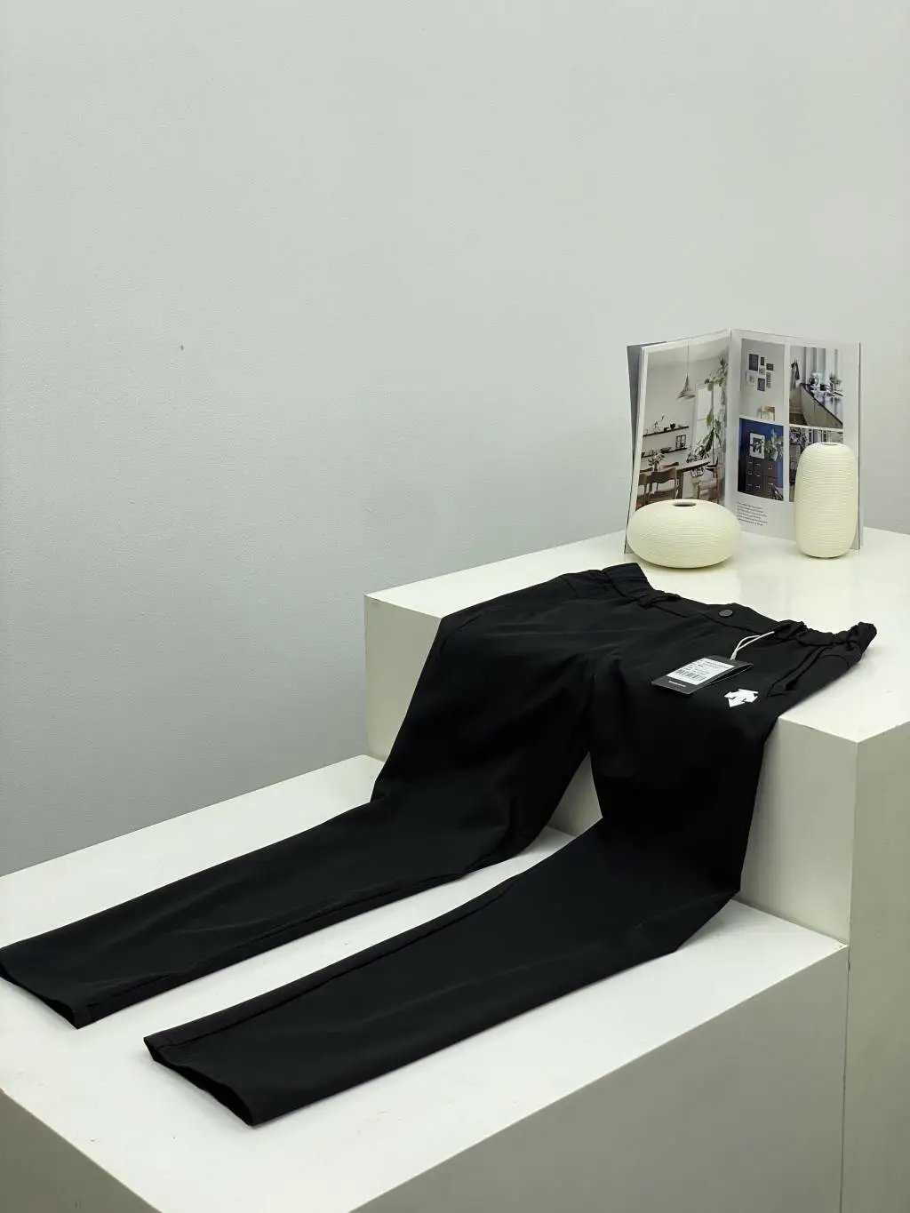24 black