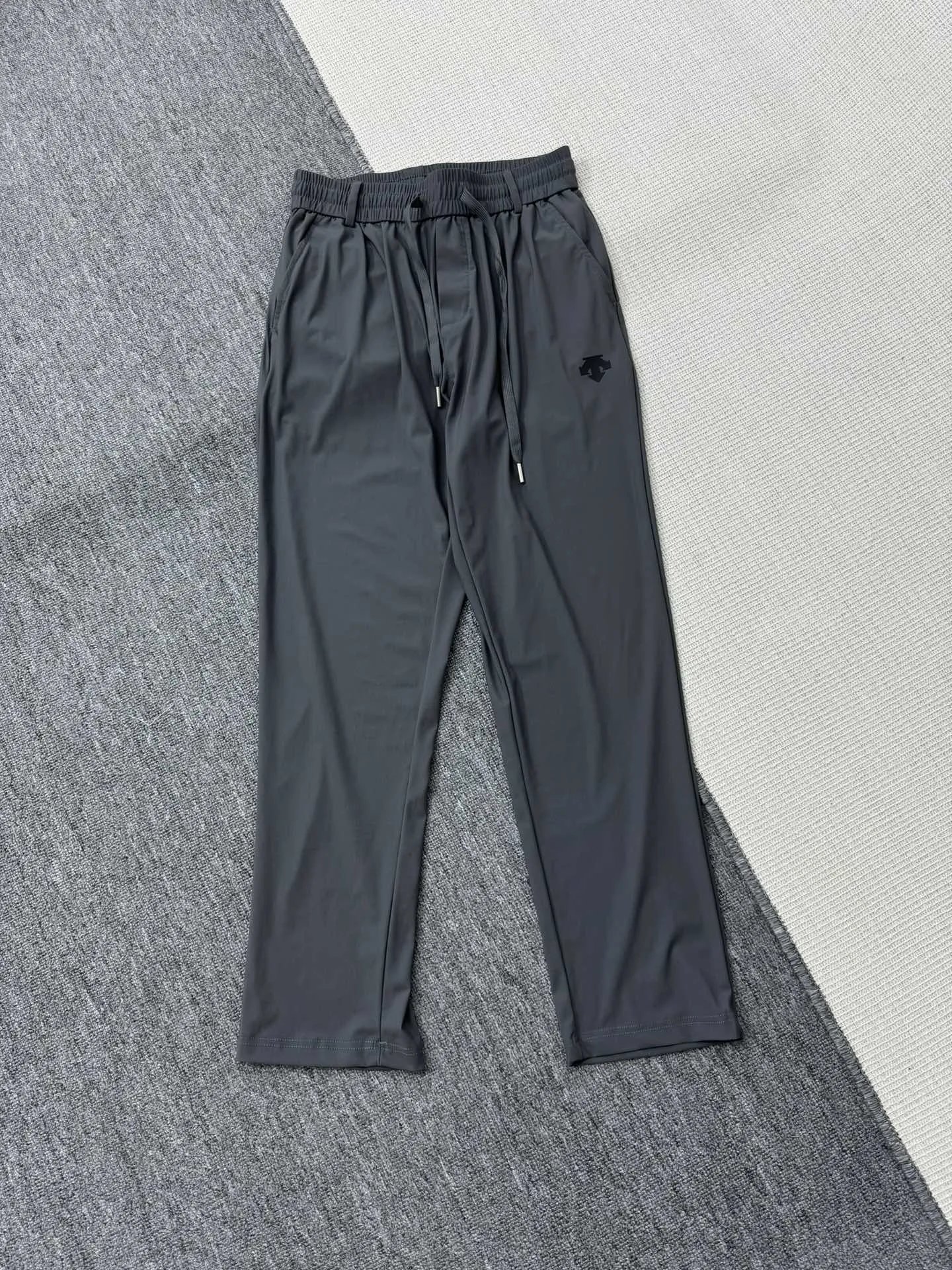 32 dark gray