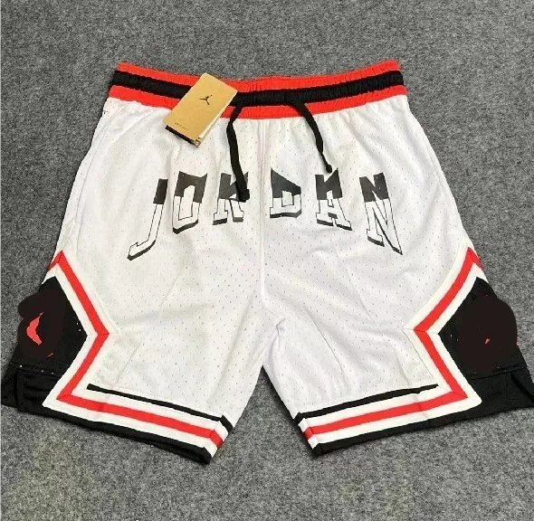 NO18 white