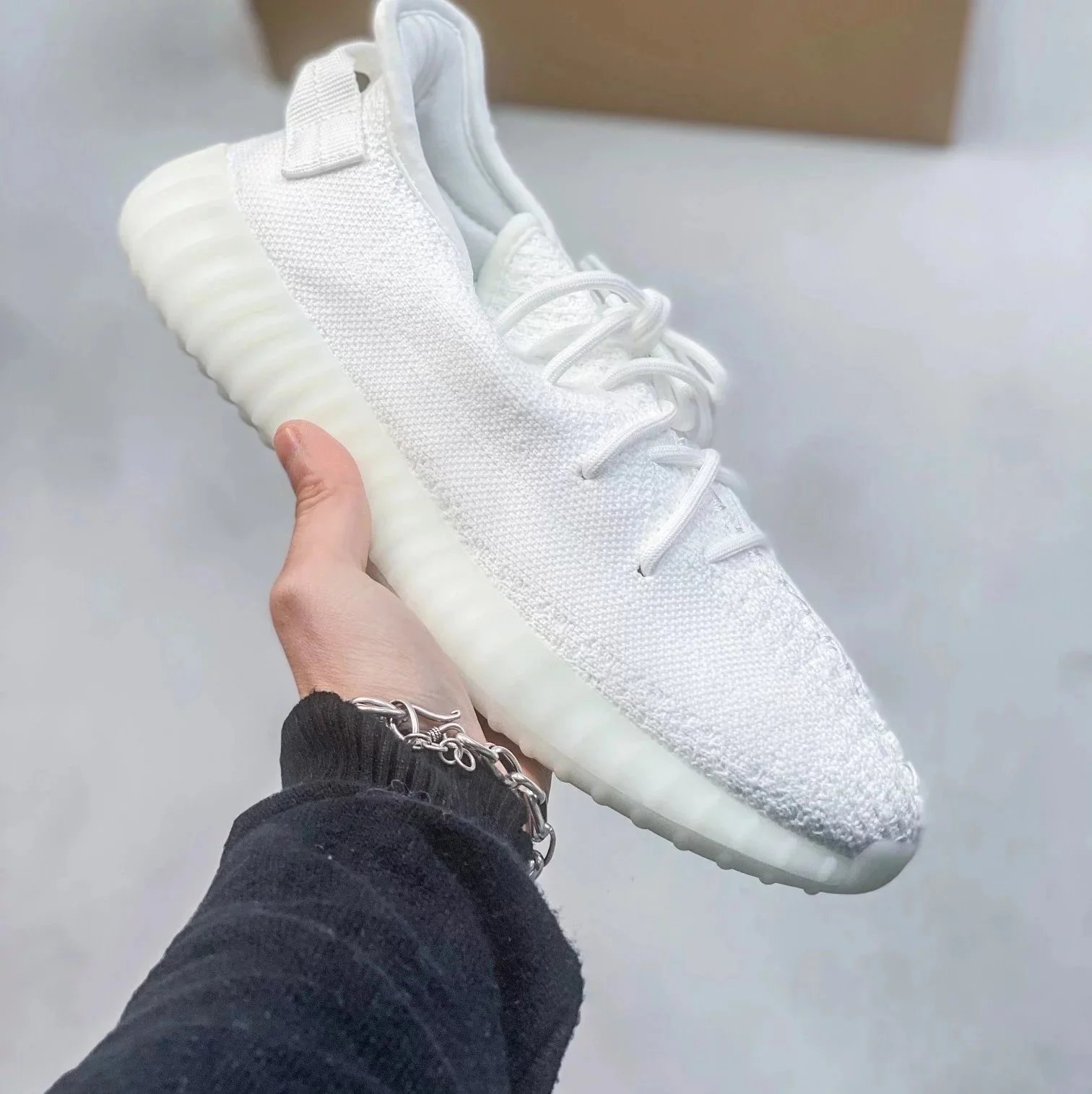 31 white
