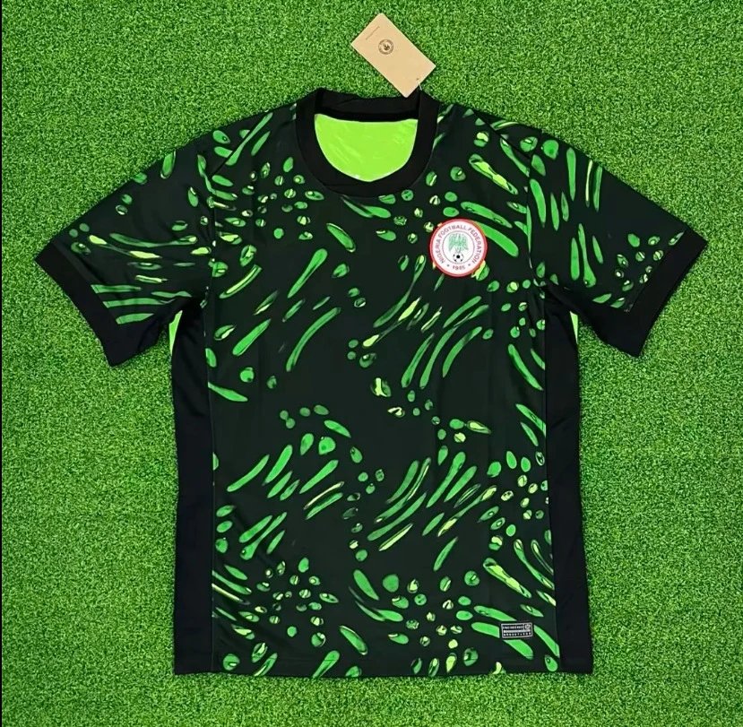 06 Black and Green