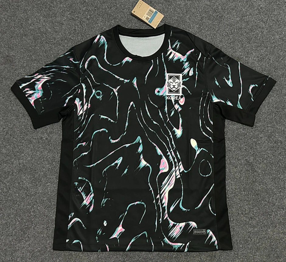 09 black