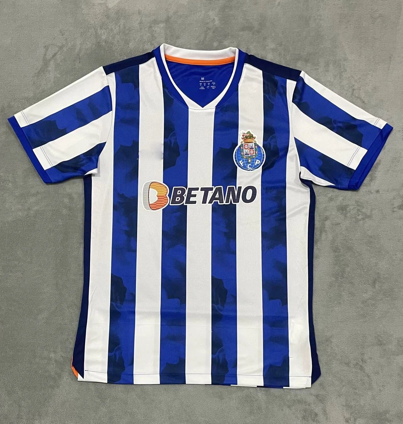 39 blue and white
