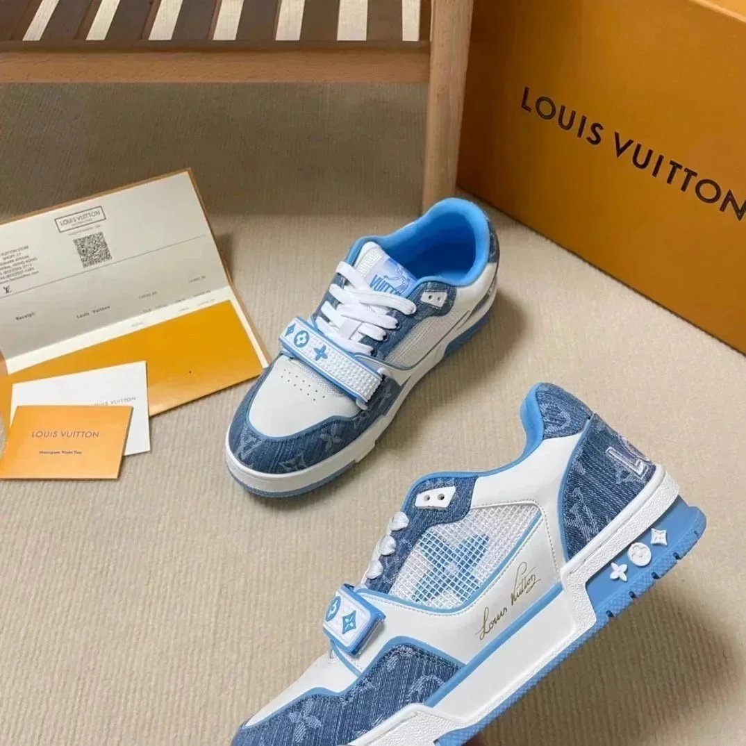 Velcro Blue
