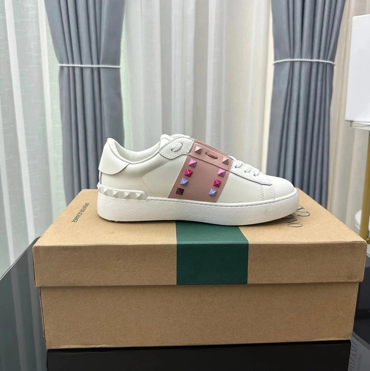 7 White powder