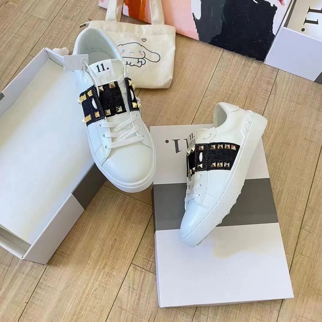 28 White, black, and gold