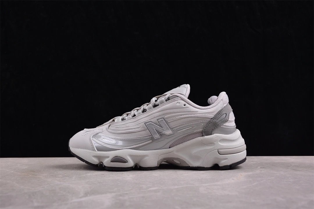 16 white