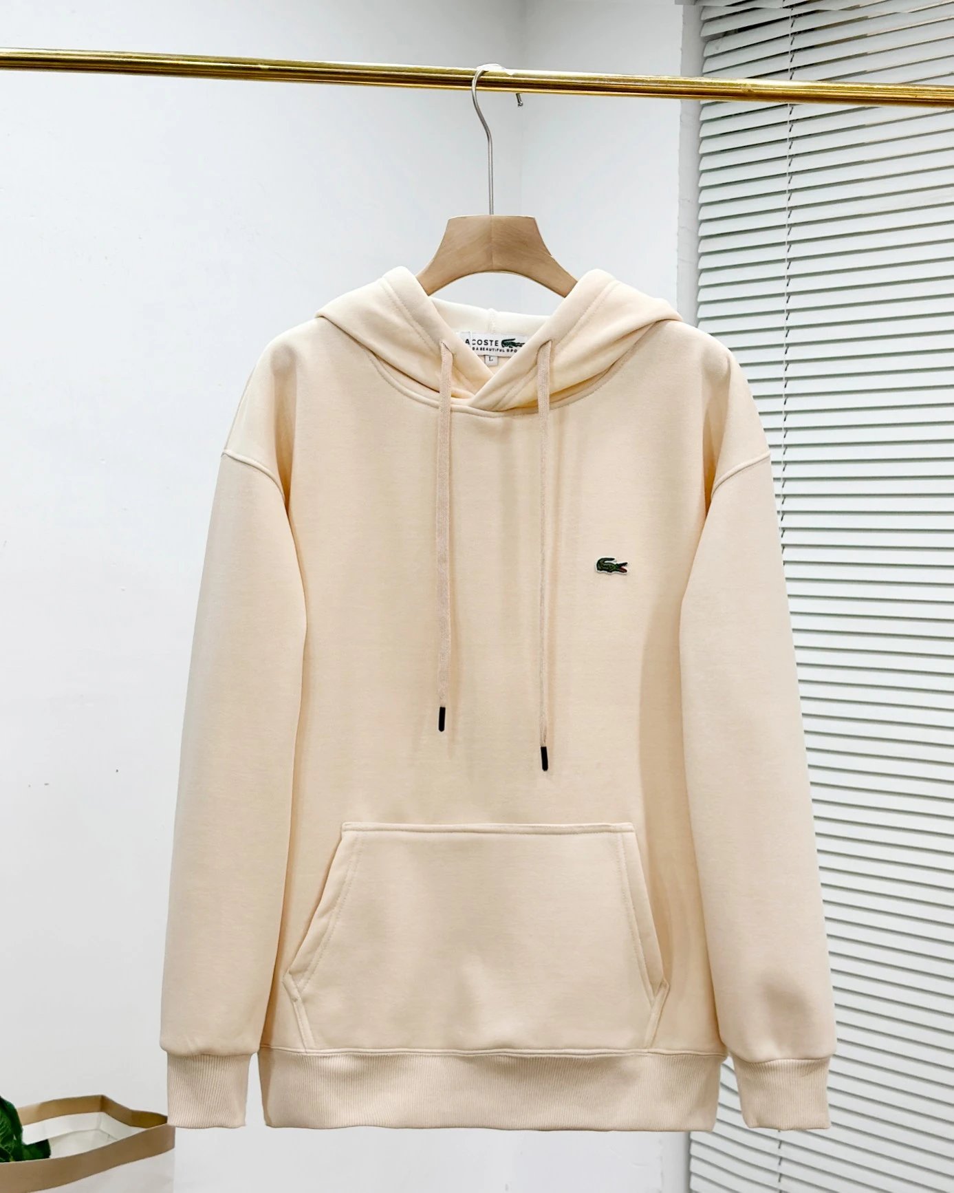 08 beige