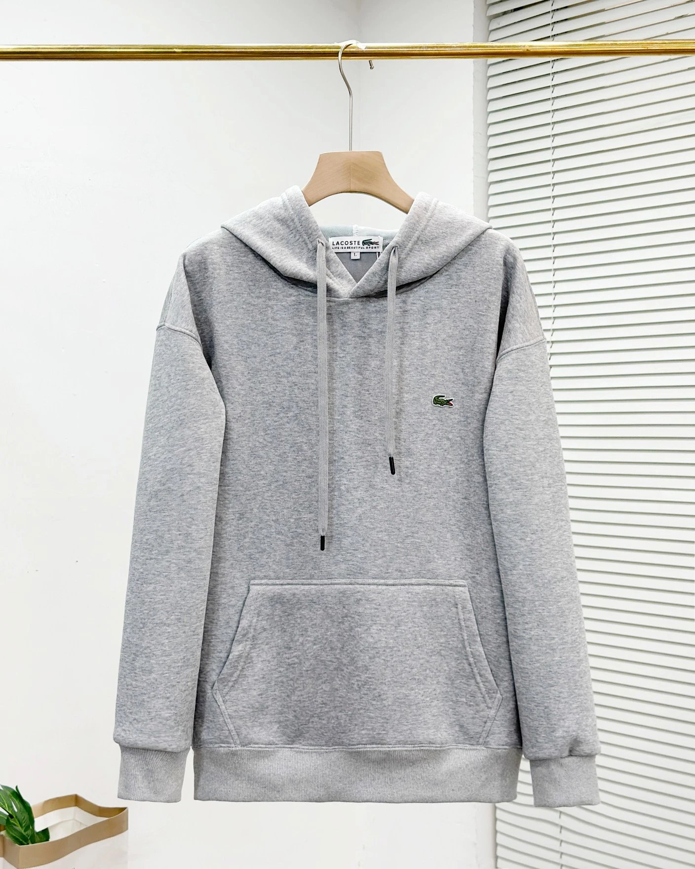 09 Gray