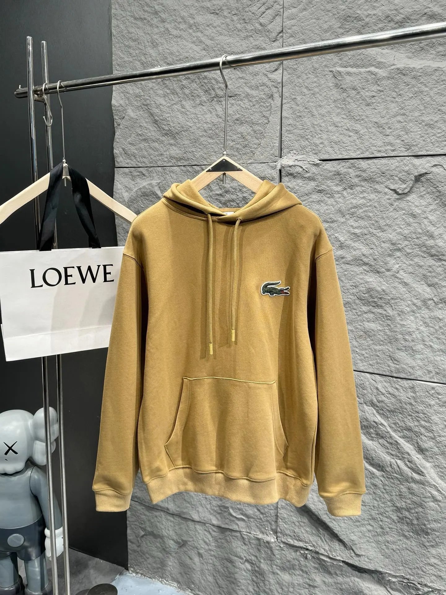 24 Khaki