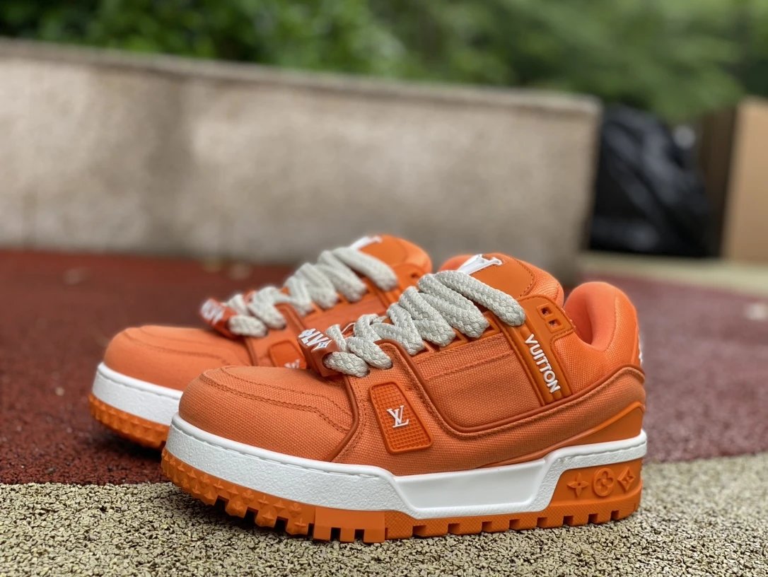 06 Orange White