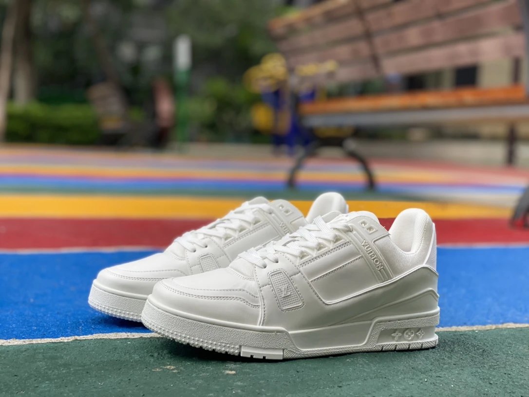 10 white