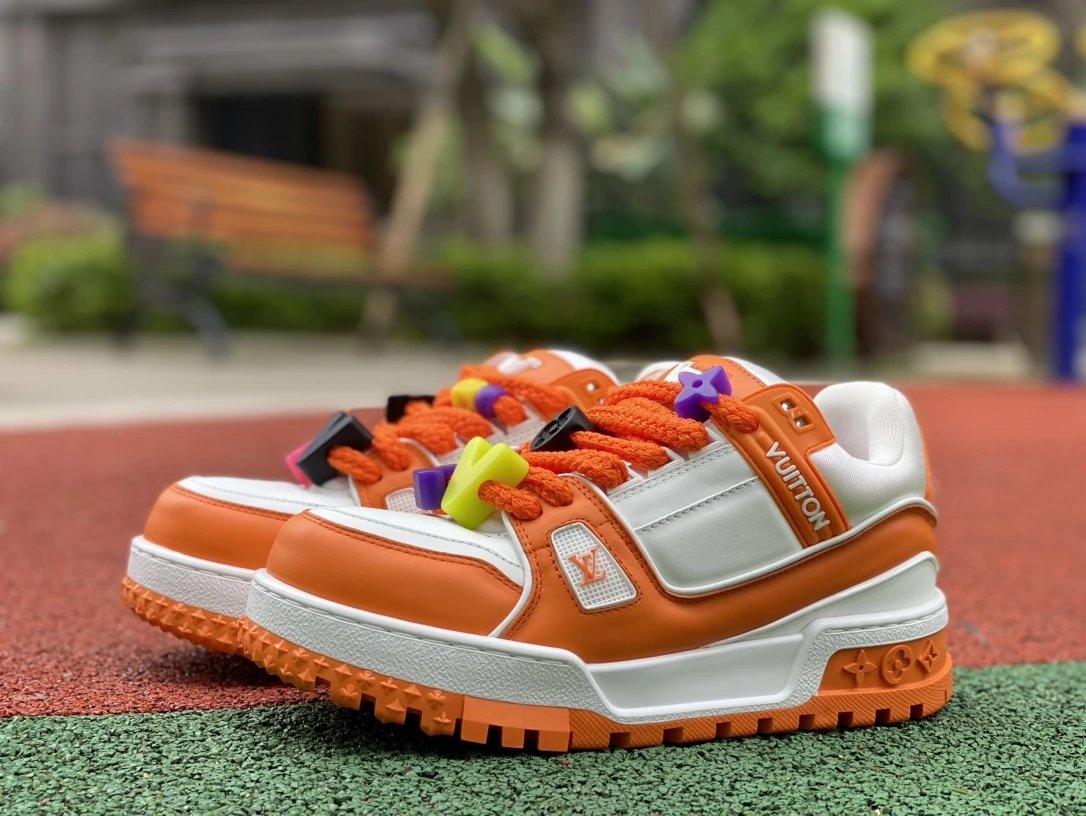 25 orange-white