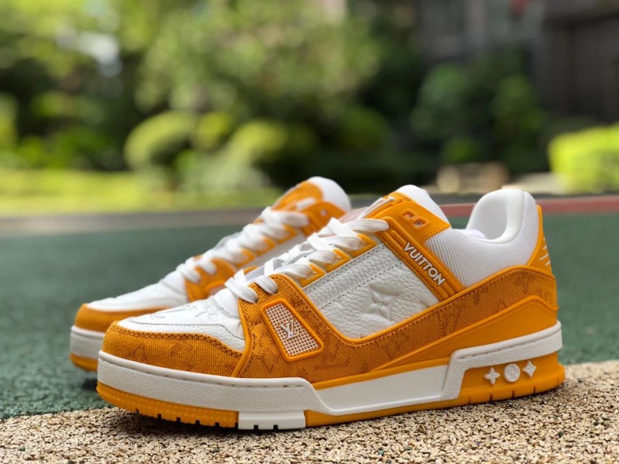 31 Orange White