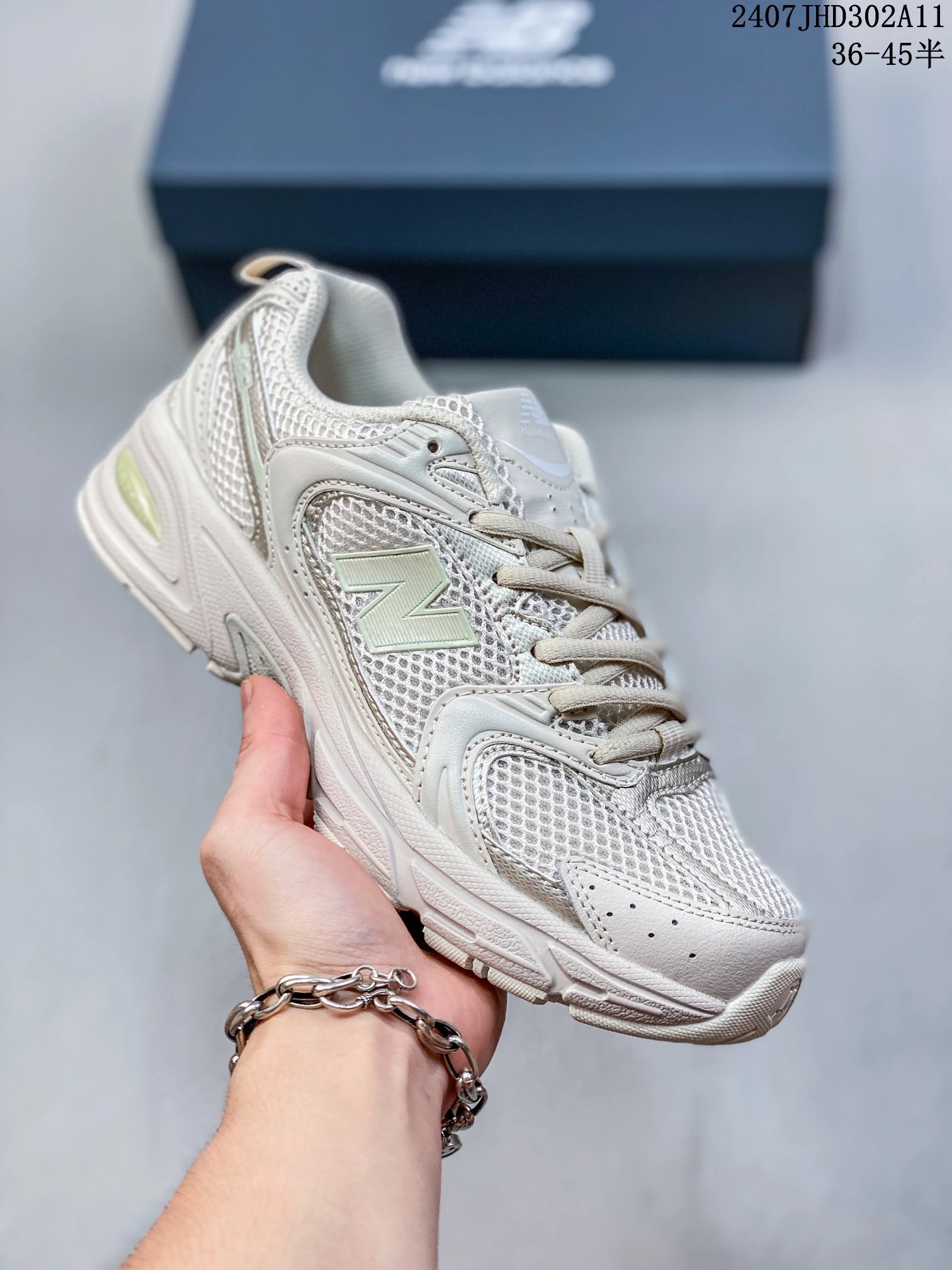10 white