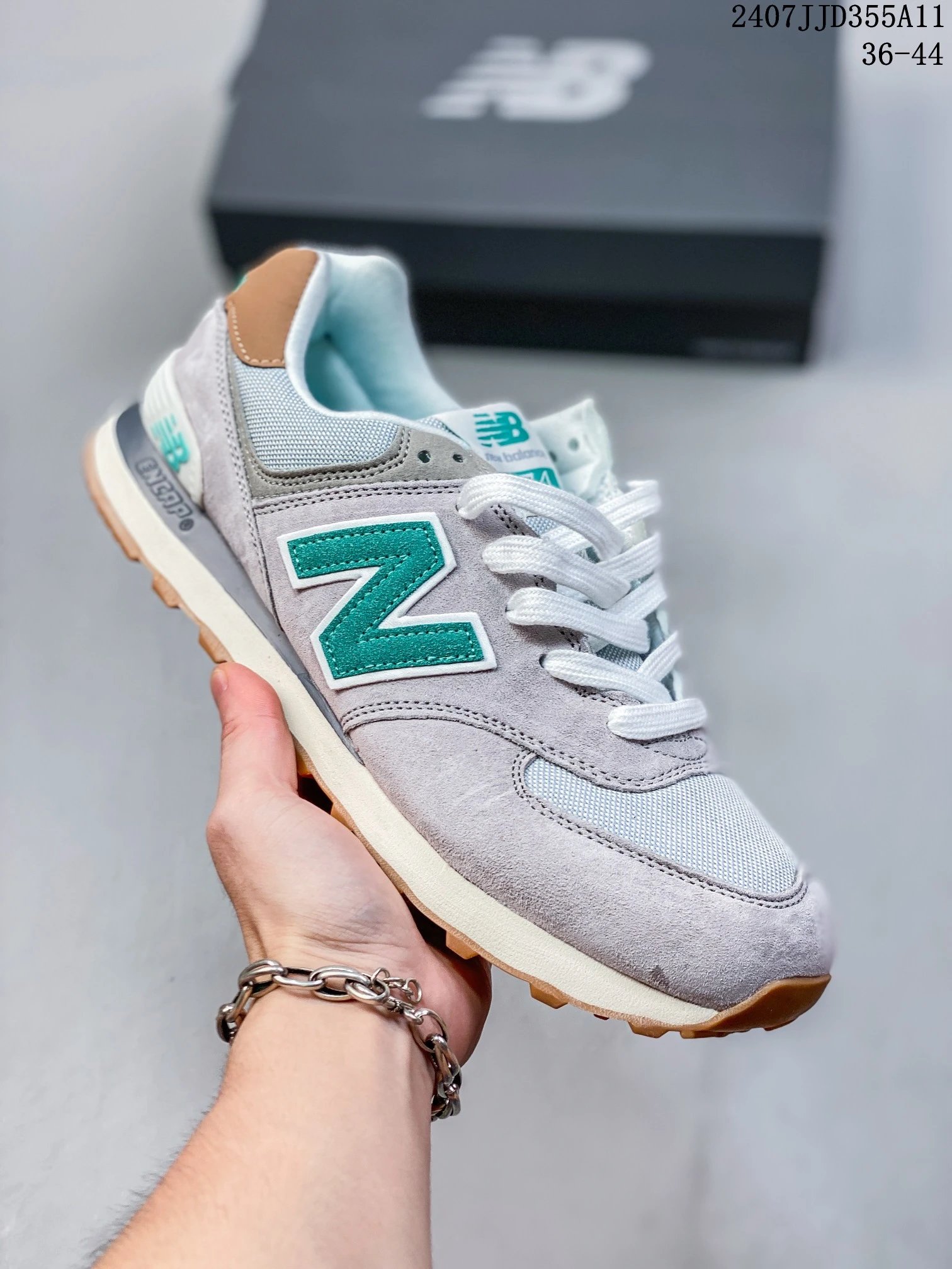 26 white