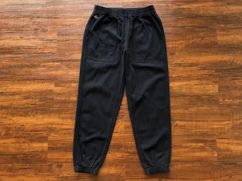 28 black