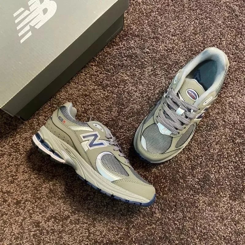 Classic Gray ML2002RA