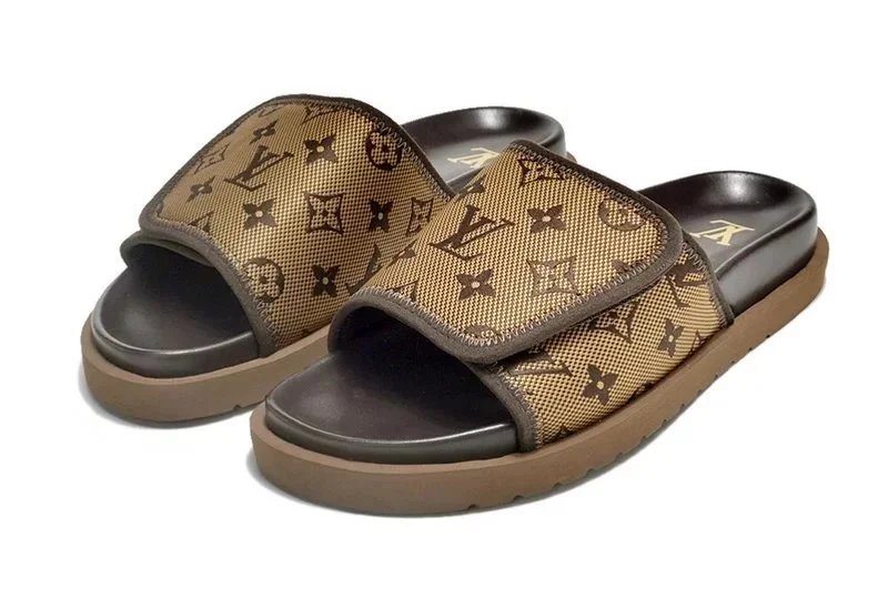 Velcro Flat Slippers-Maroon