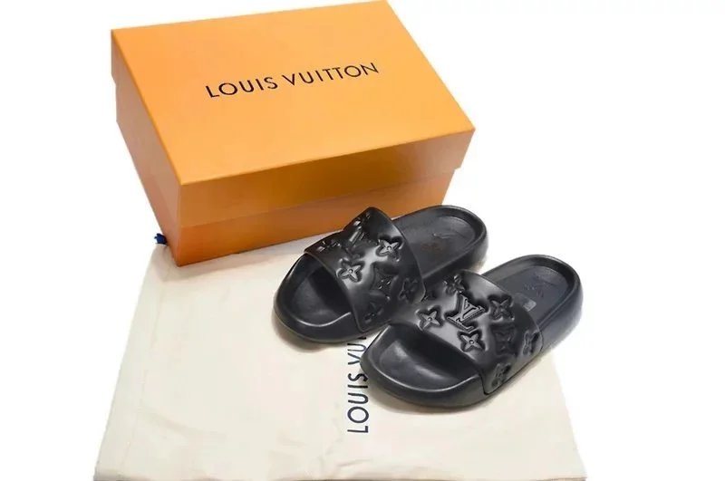 Embossed Slippers-Black
