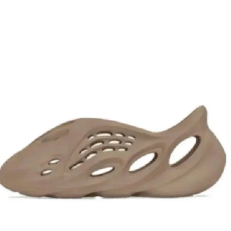 Hole shoes, brown-burgundy, GV6774