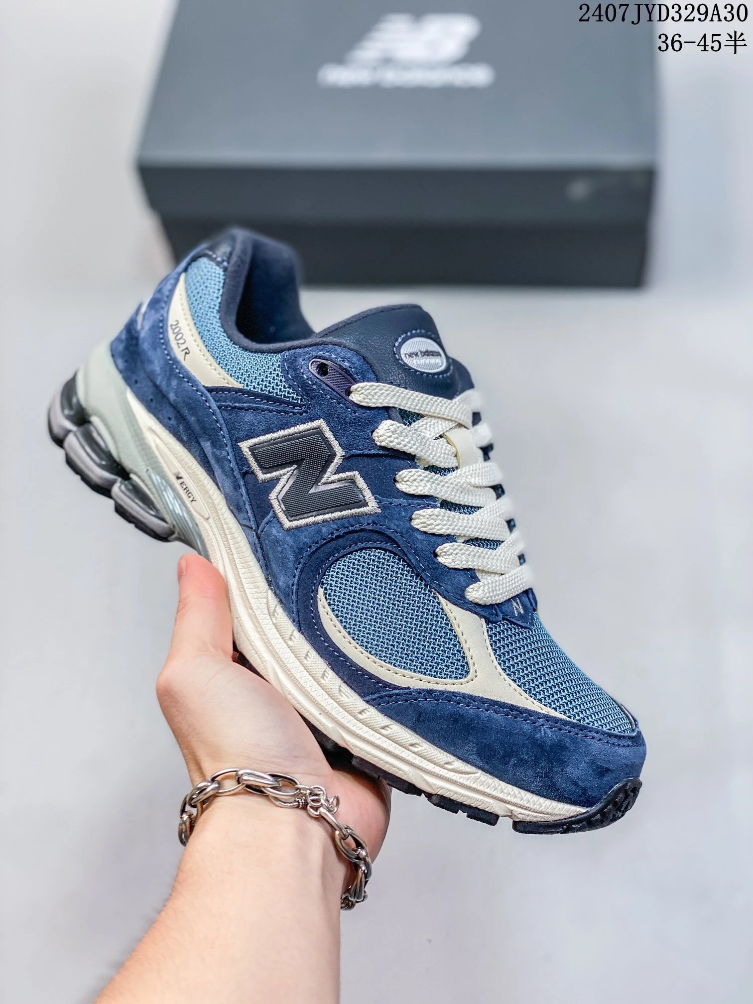 32 blue
