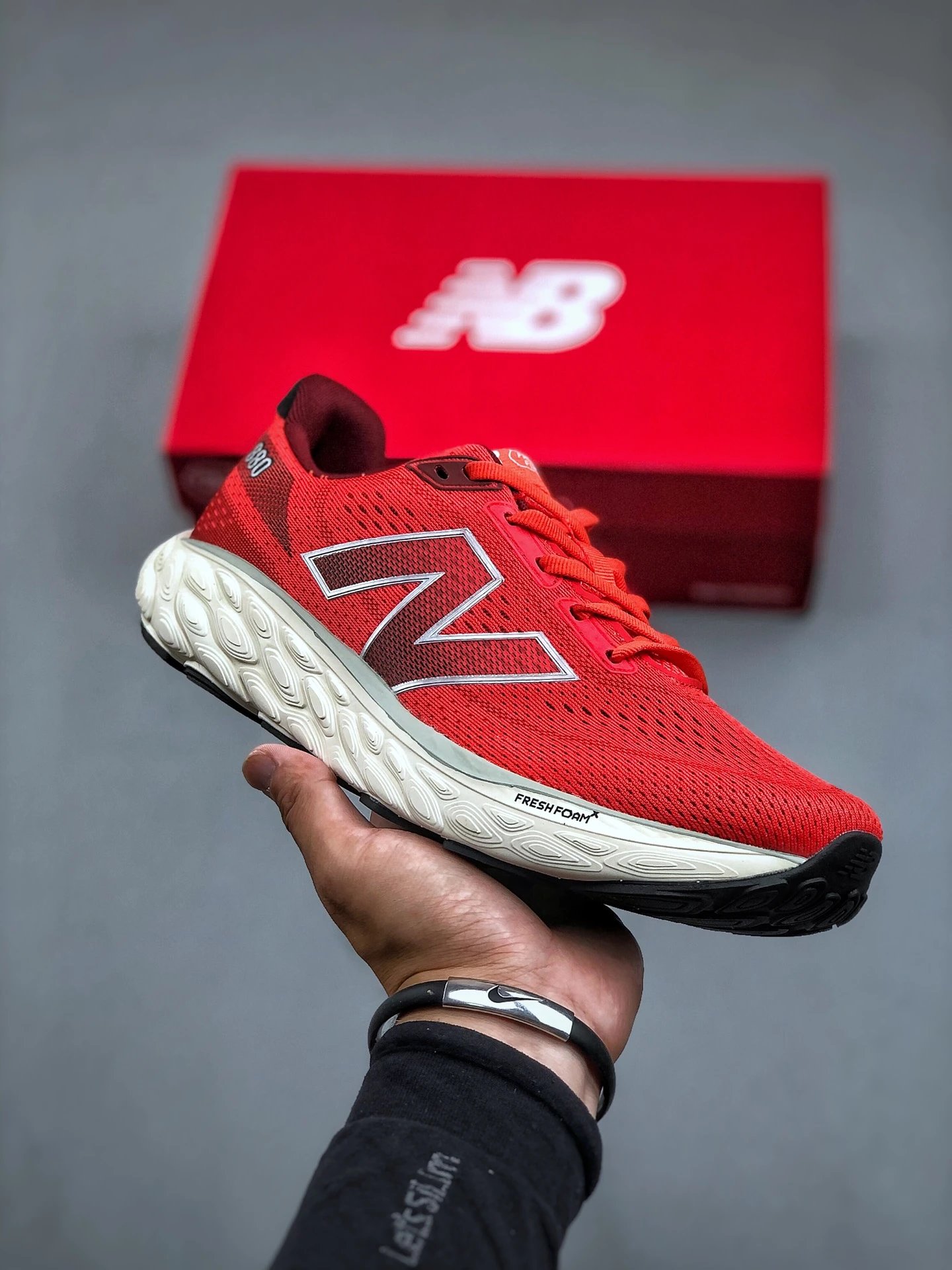 33 red