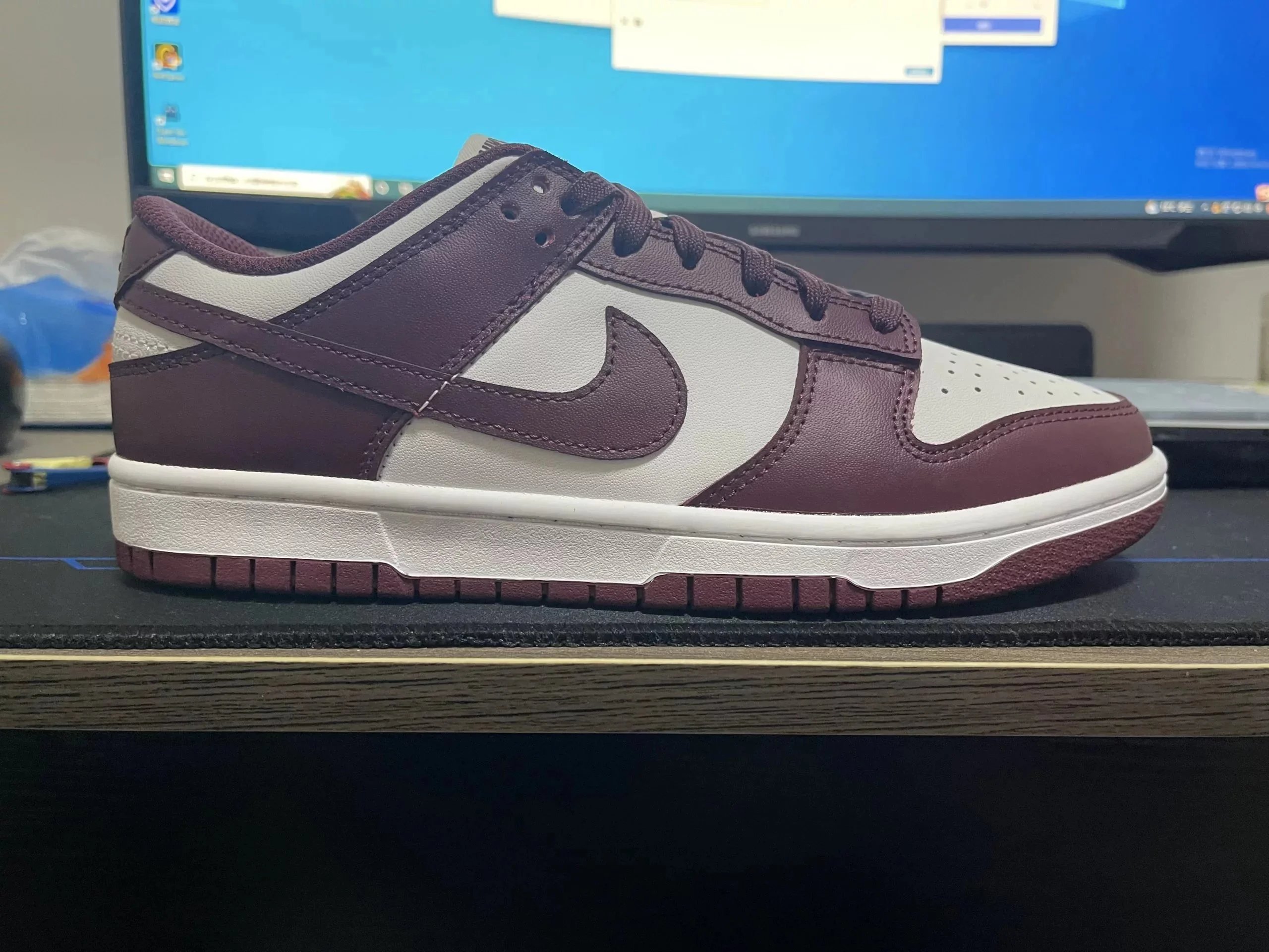 Wine red