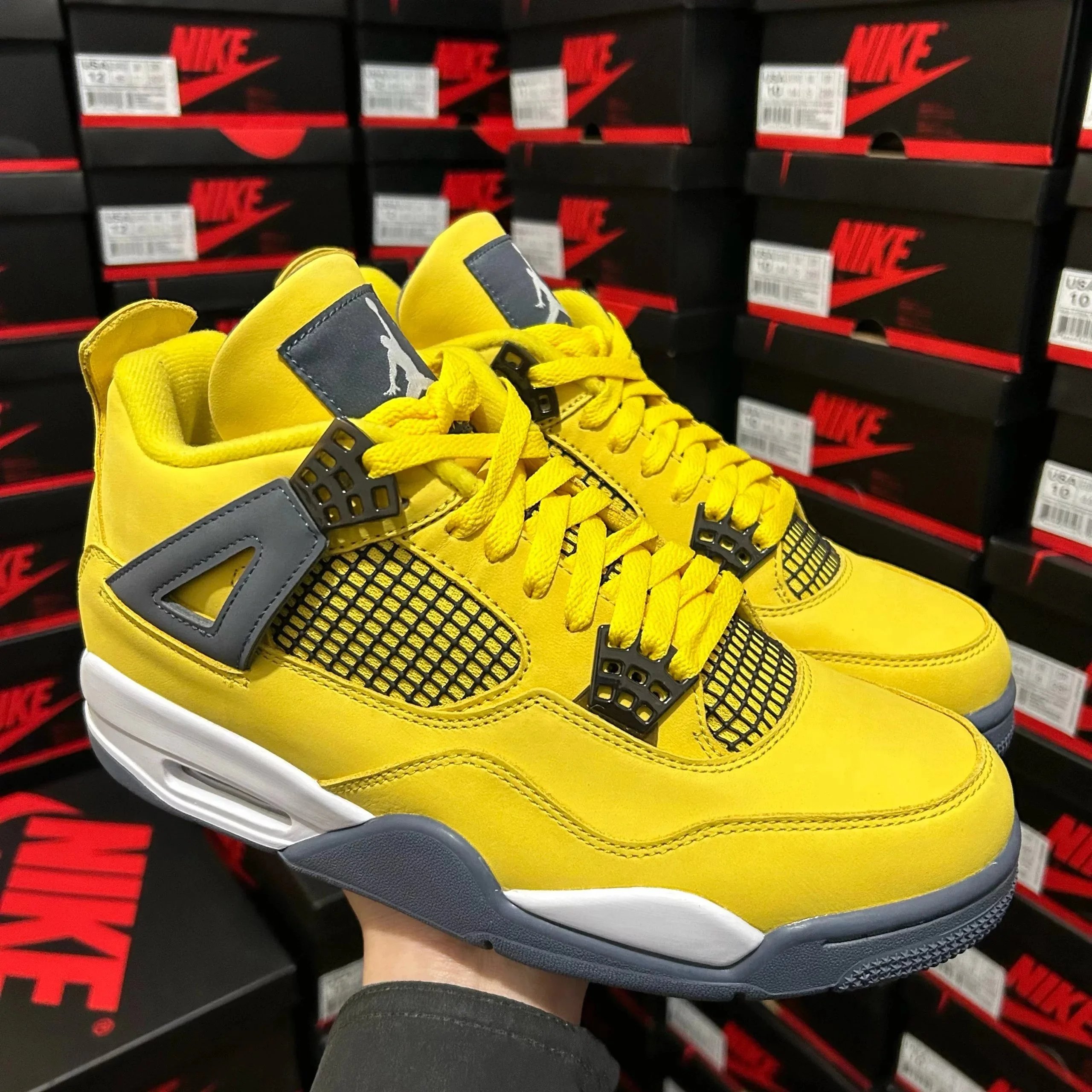 Aj4 electric mother