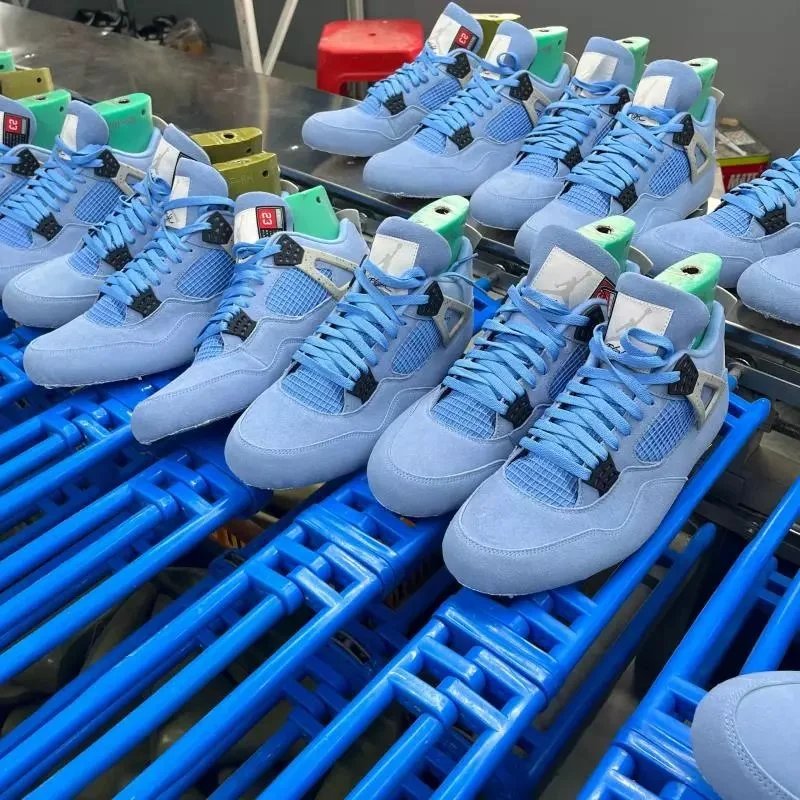 Aj4 University Blue