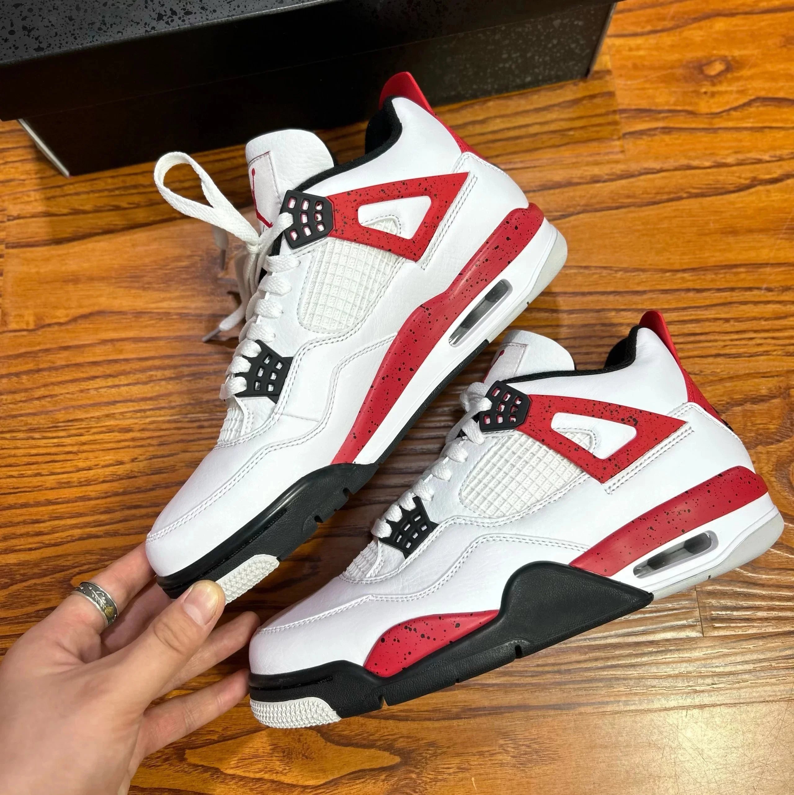 Aj 4 red cement white black red