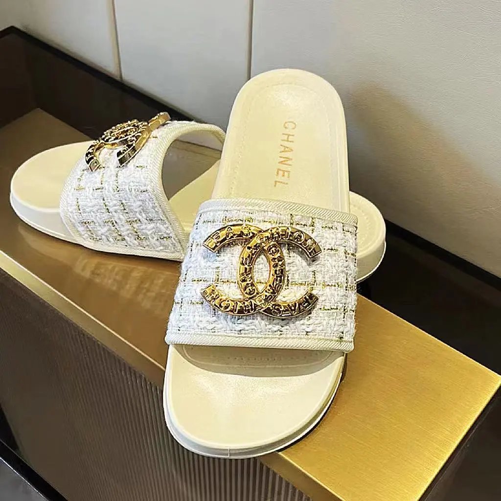 29 Beige