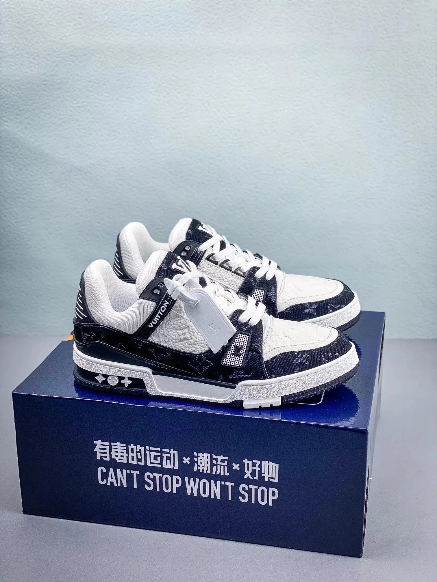 1-LV black and white denim
