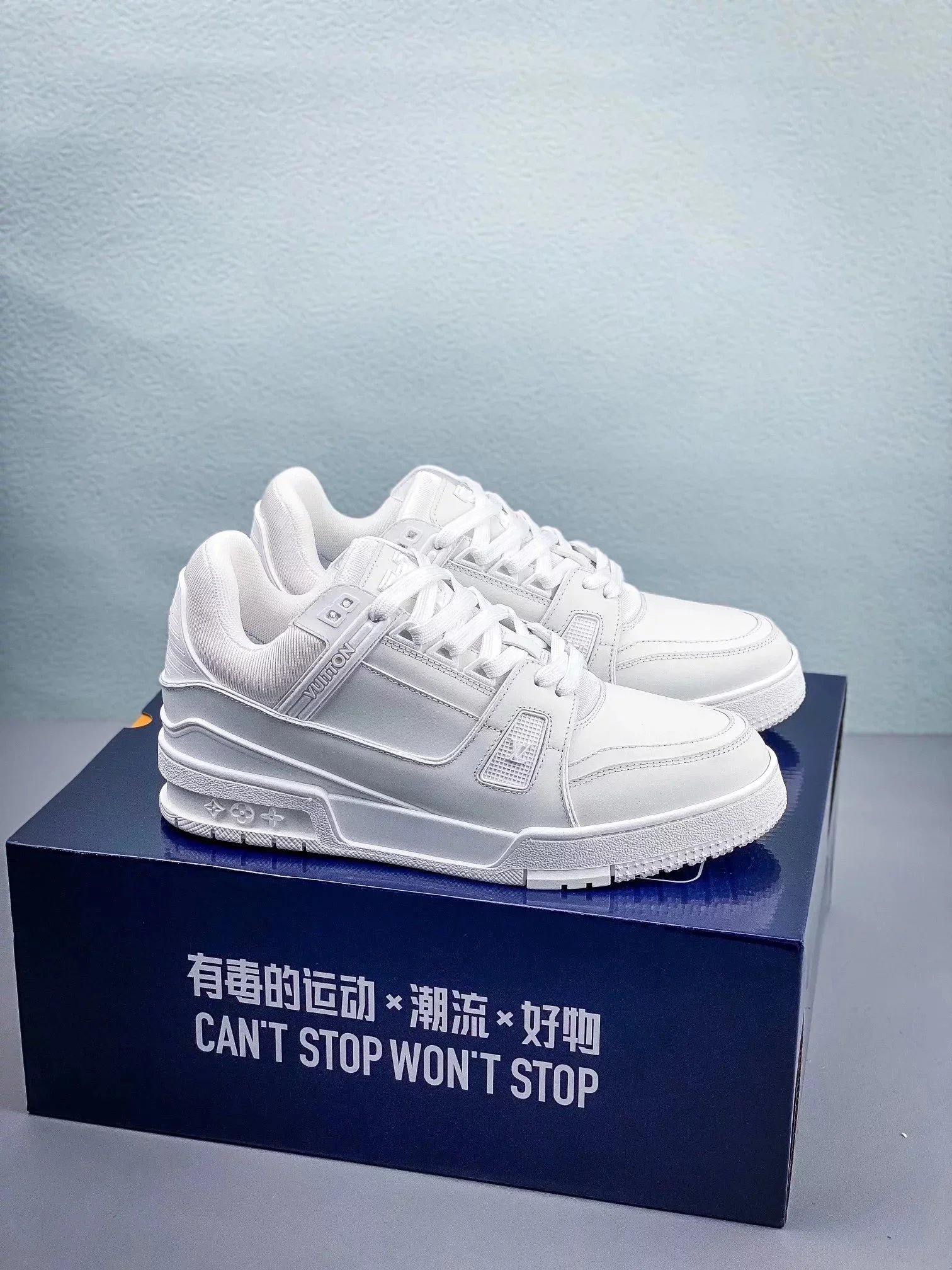 3-LV white leather denim