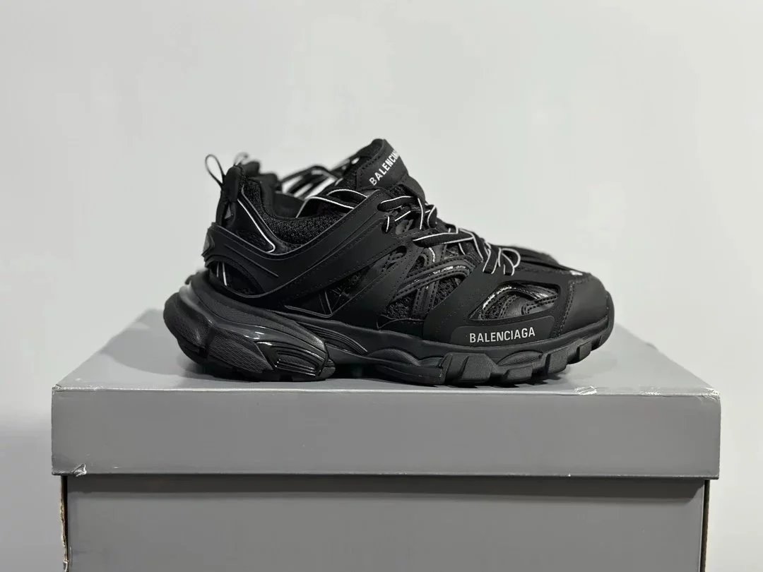 22-Triple S