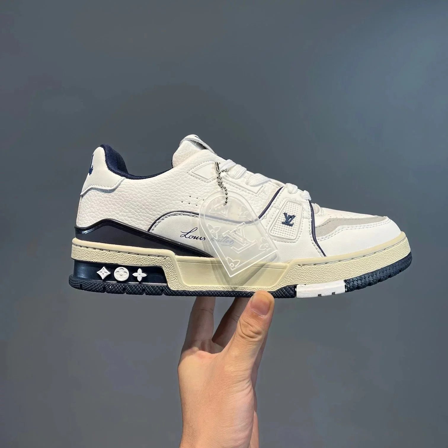 Value for money 5-White and blue