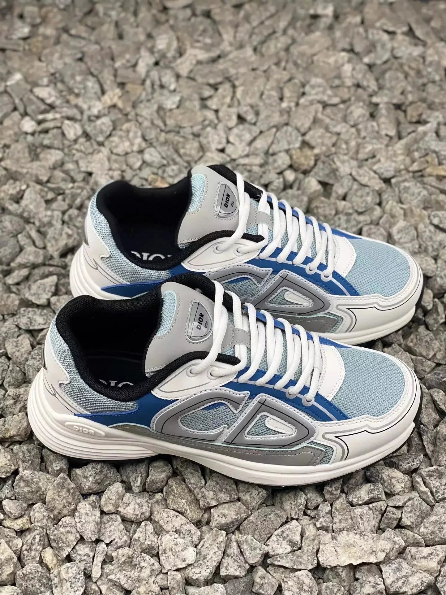 Cost-effectiveness – B30 Sky Blue/Light Gray