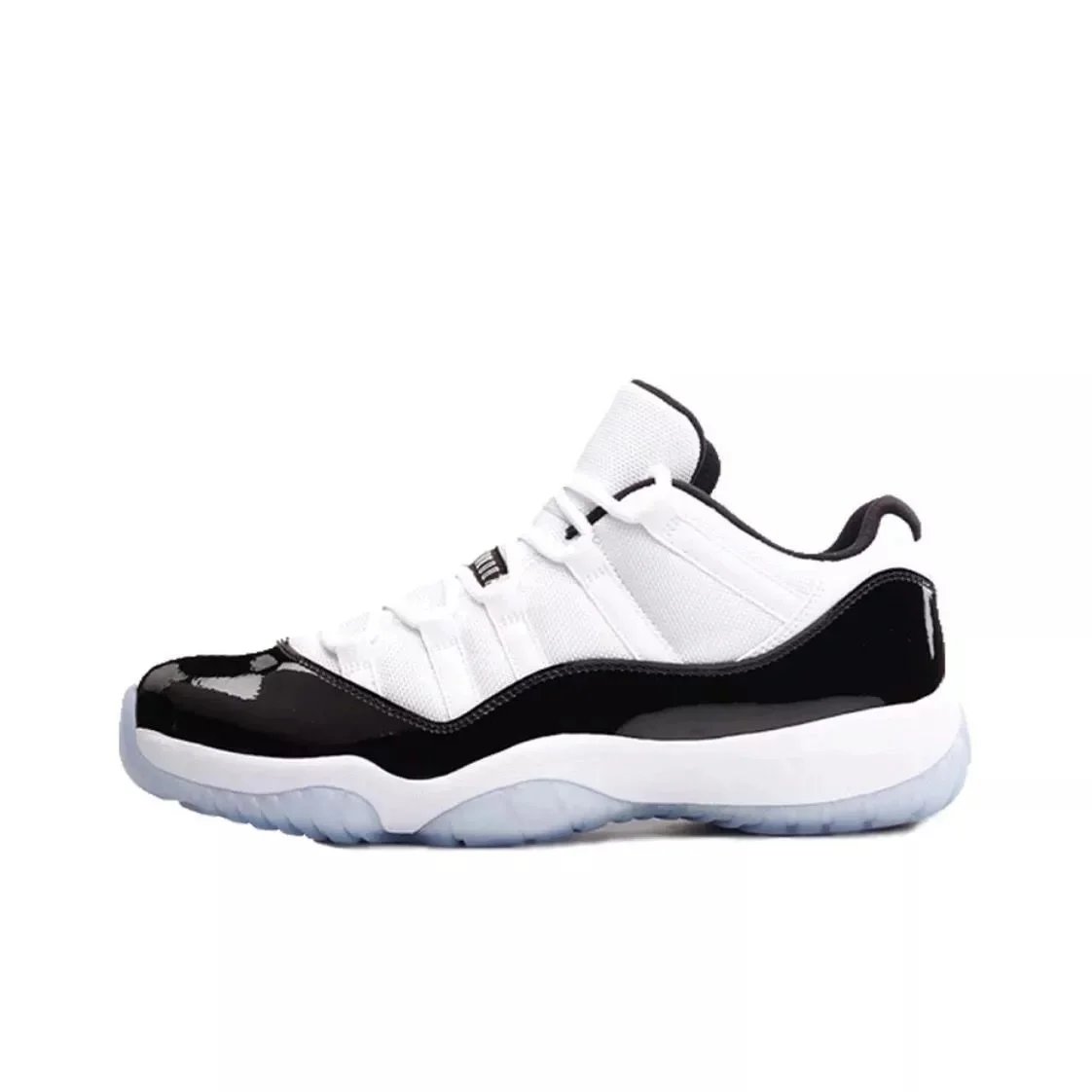 AJ11 Low-Black and White