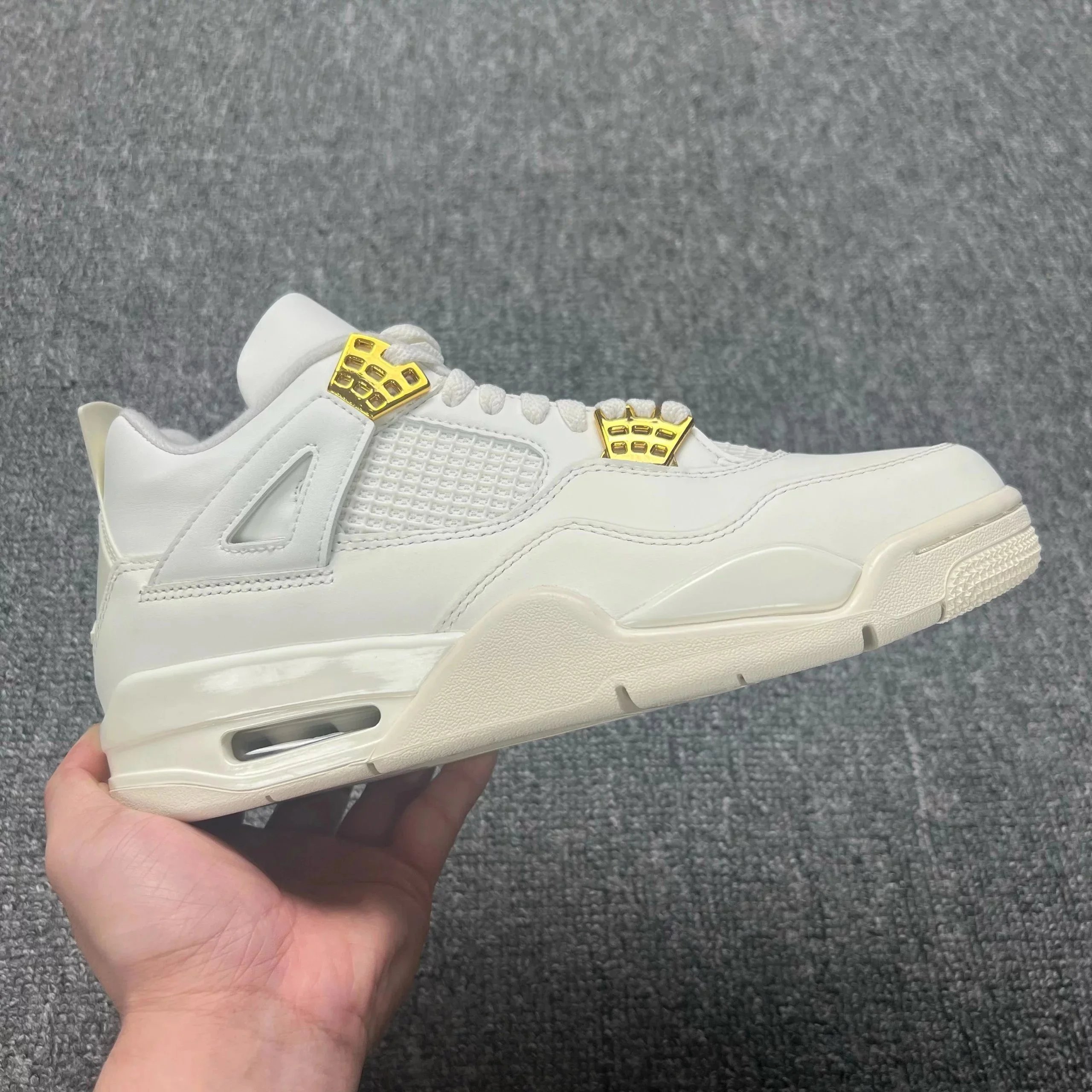 Y3 AJ4 Gold-Plated Buckle